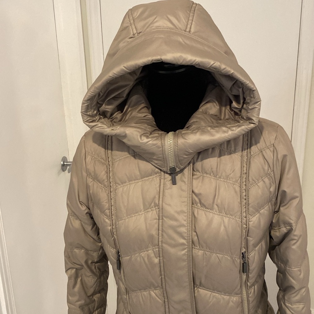 DECENTLY, DUCK DOWN WARM fitted Hooded midi length tan Puffer Coat SIZE MEDIUM - Picture 3 of 17